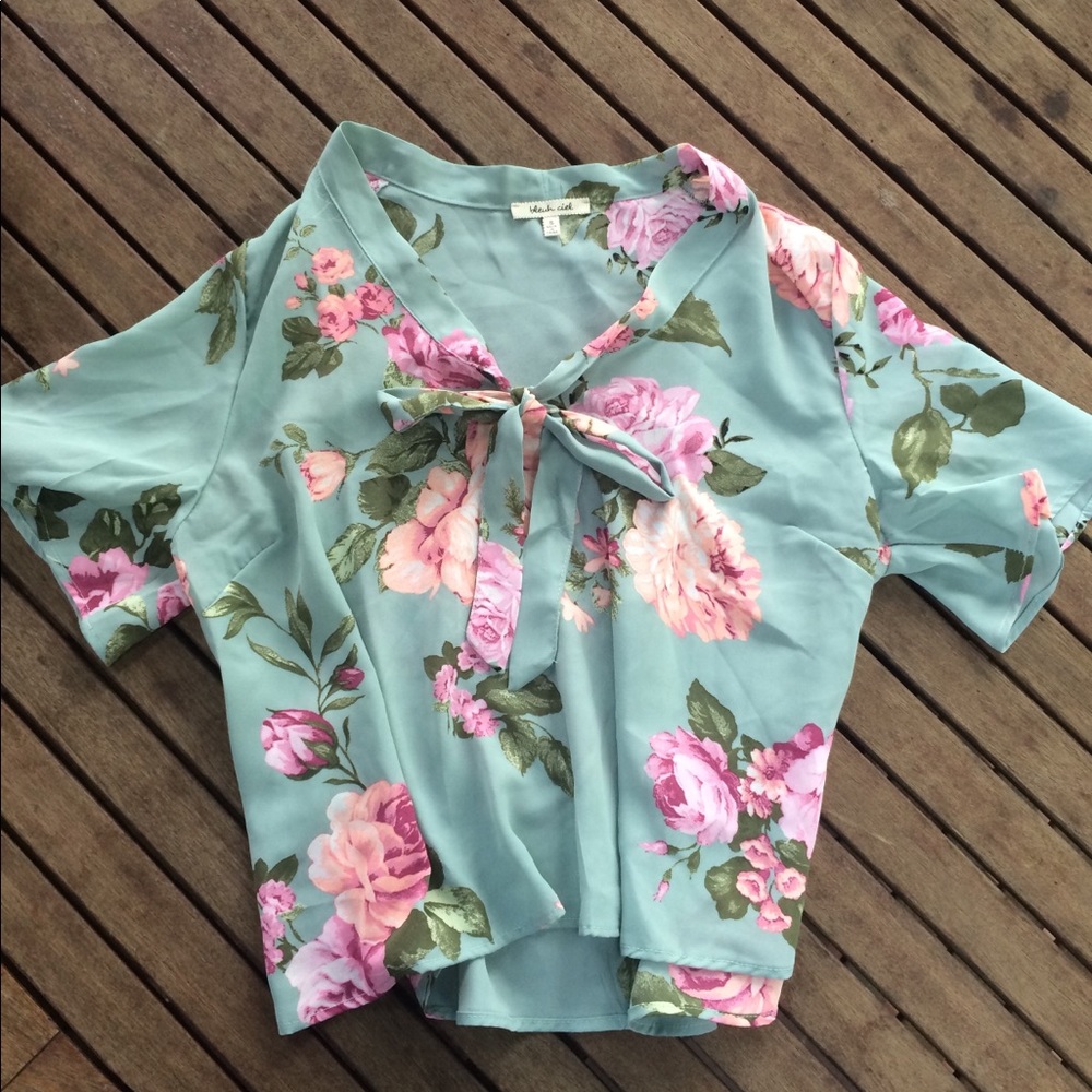 Flowy floral top